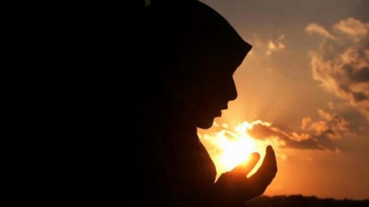 Kumeyl Duası Okunuşu ve Anlamı